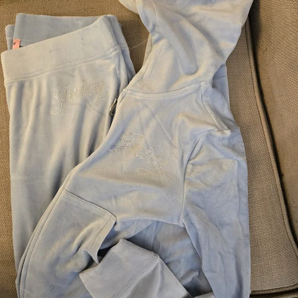Juicy Couture Baby Blue Velour Tracksuit (Set) π (S) - Picture 2 of 8